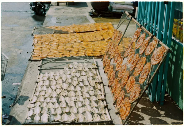 Momoni (fermented fish), 1 lb